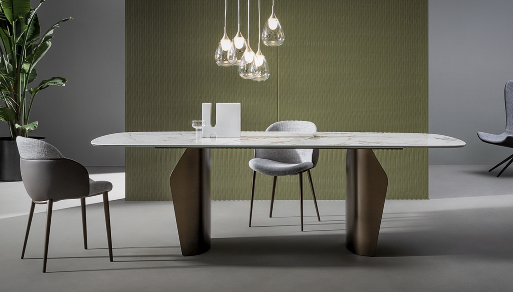 Современный стол Bonaldo Flame